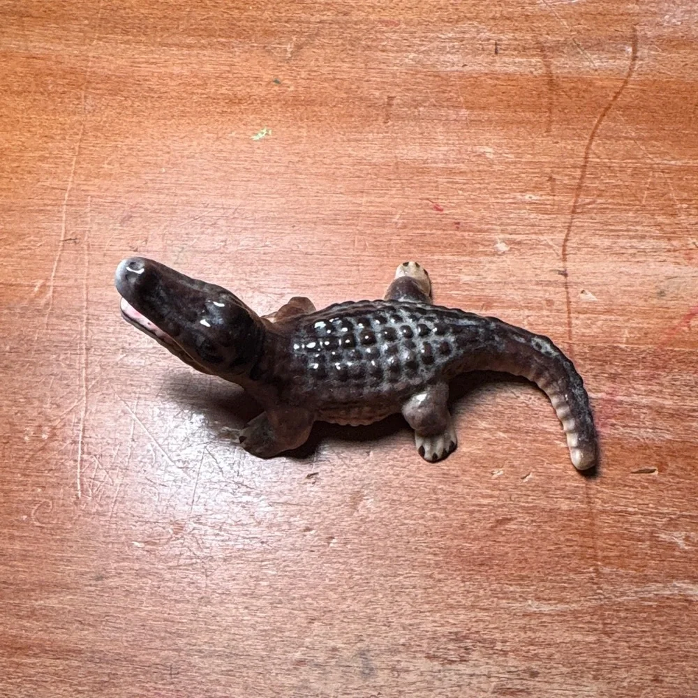 Vintage Miniature Alligator Figurines